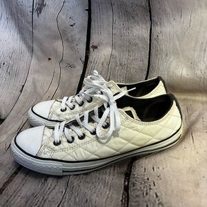 Converse Chuck Taylor All Star Unisex Quilted Off White Low Top Sneakers M8 W10